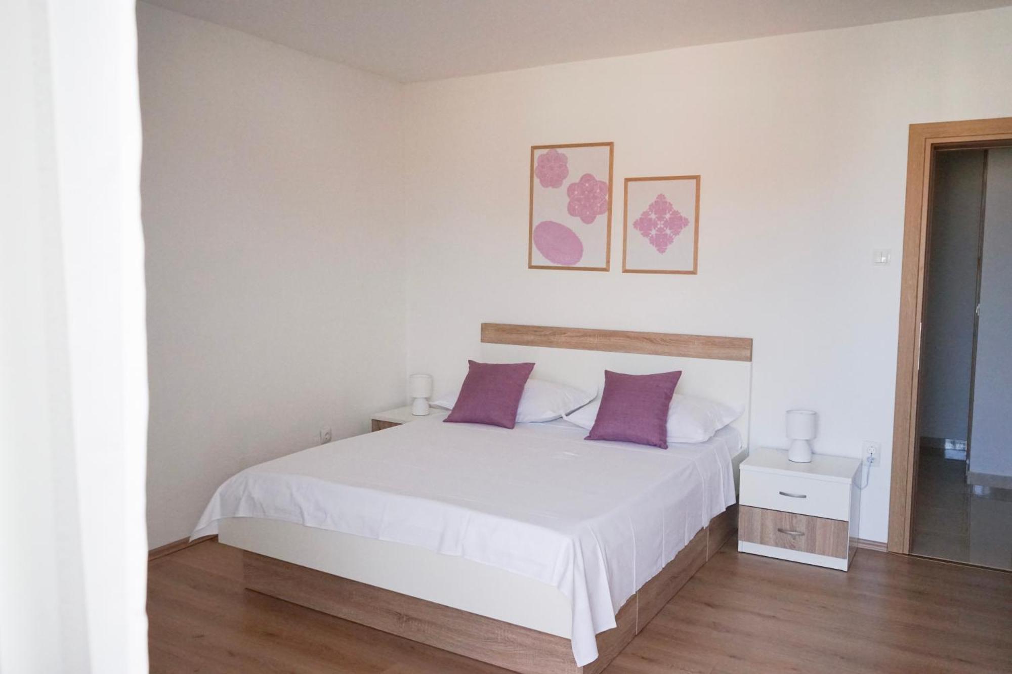 Apartments Rose Makarska Exterior photo
