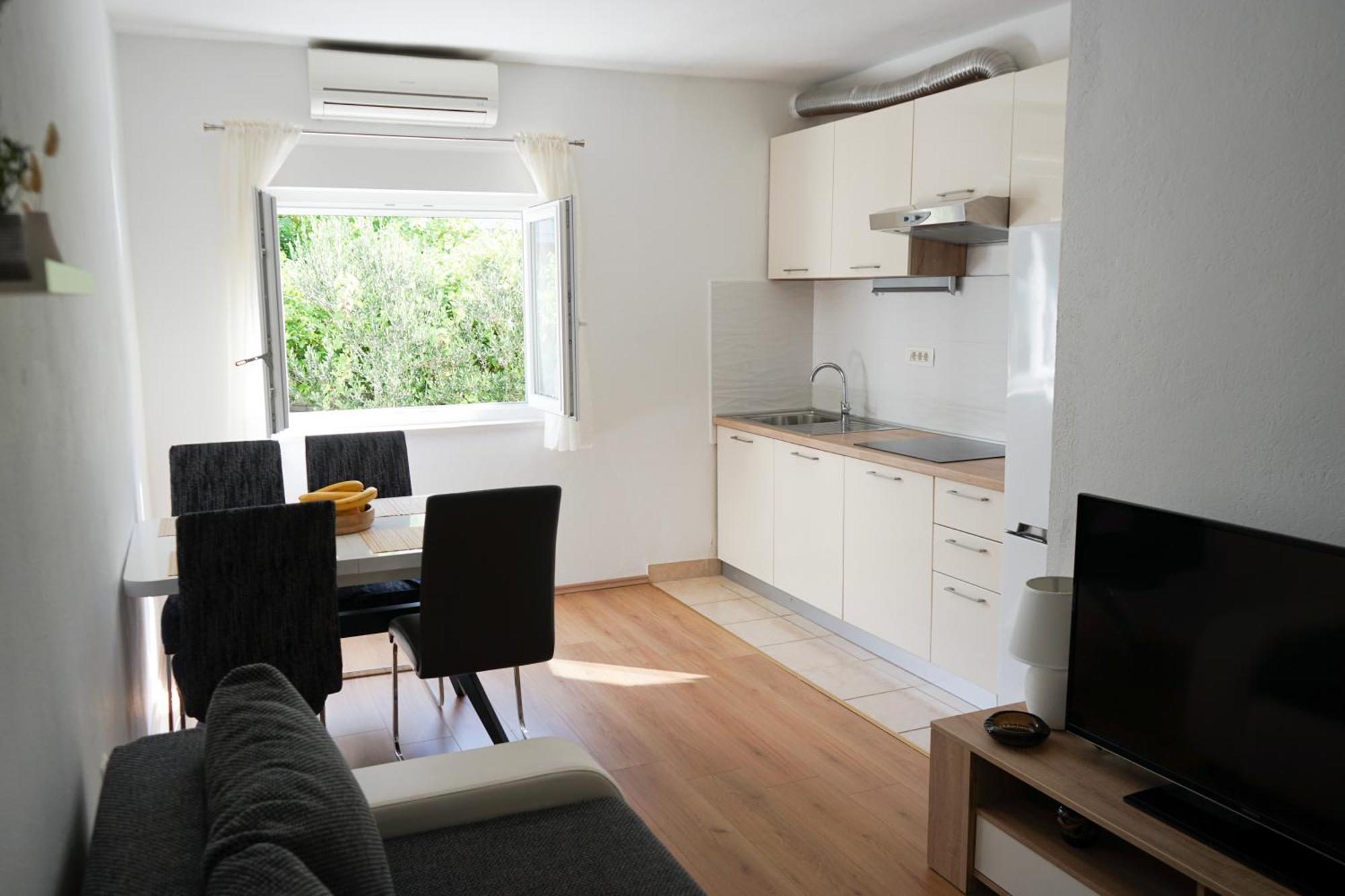 Apartments Rose Makarska Exterior photo