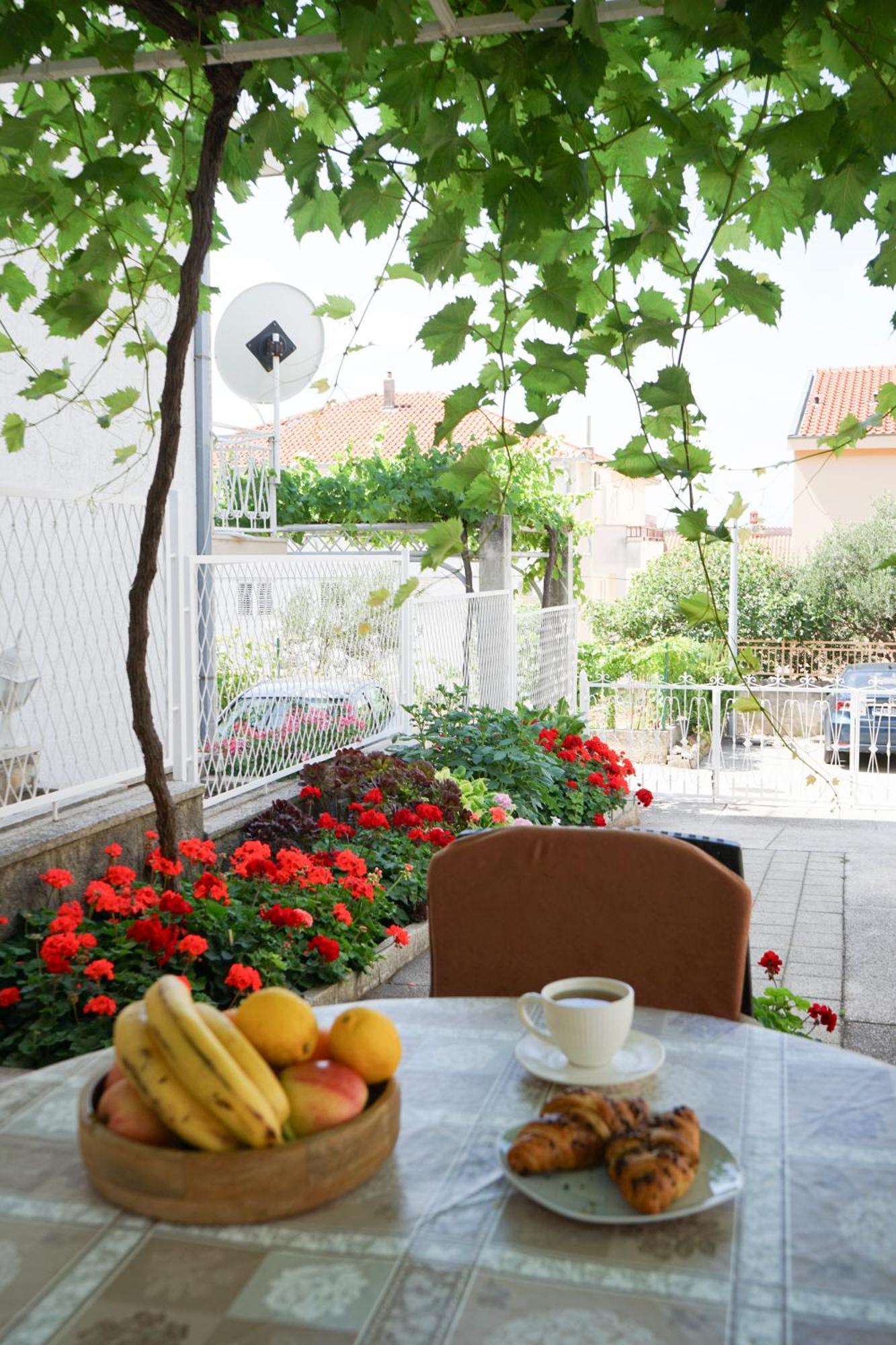 Apartments Rose Makarska Exterior photo