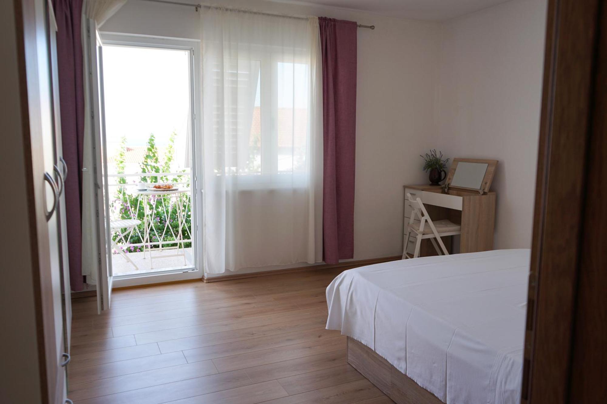 Apartments Rose Makarska Exterior photo