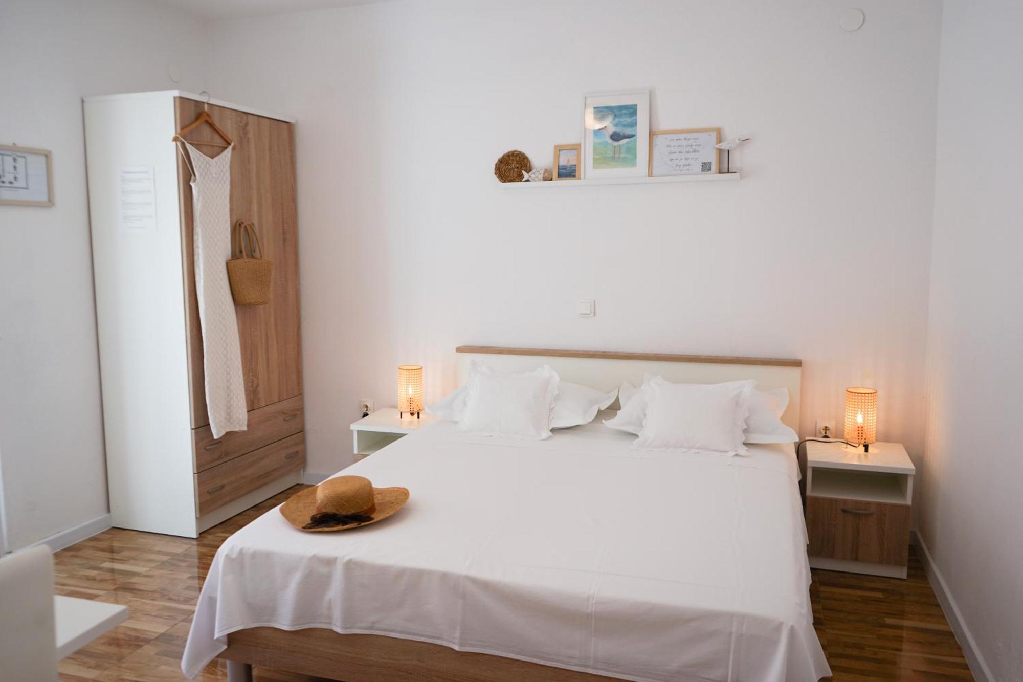 Apartments Rose Makarska Exterior photo