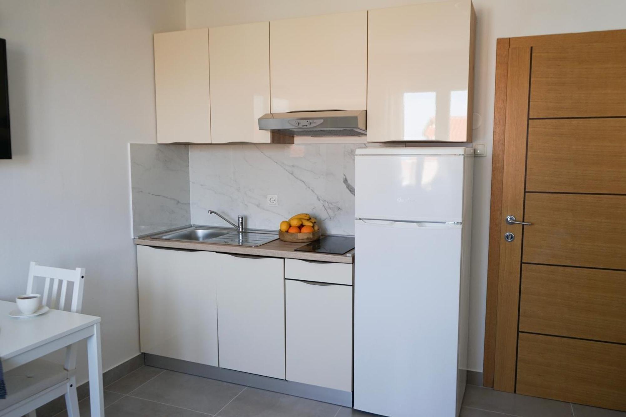 Apartments Rose Makarska Exterior photo