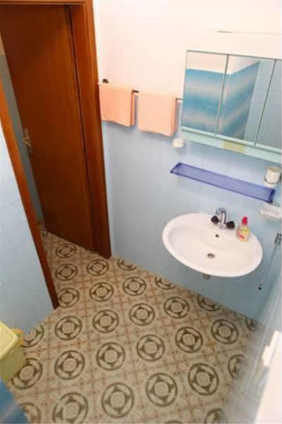 Apartments Rose Makarska Exterior photo